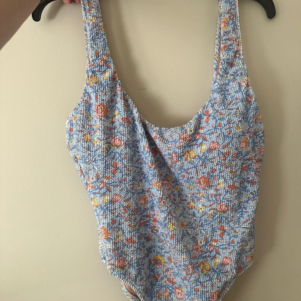 NWT JCrew Scoopneck Scrunchie Floral Swimsuit